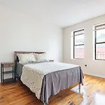 Montgomery Street Guest House